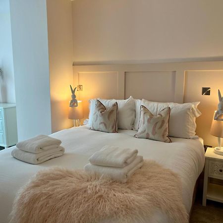 The Pink Palace At Ryedale House York Ngoại thất bức ảnh